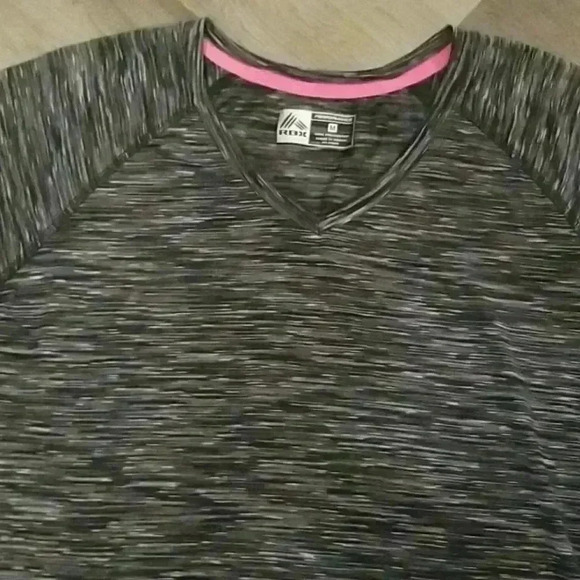 Women's Active Top  - Picture 4 of 4